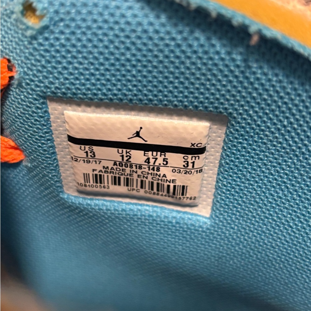 Off-White x Air Jordan 1 High OG ‘UNC’ - Picture 5 of 8